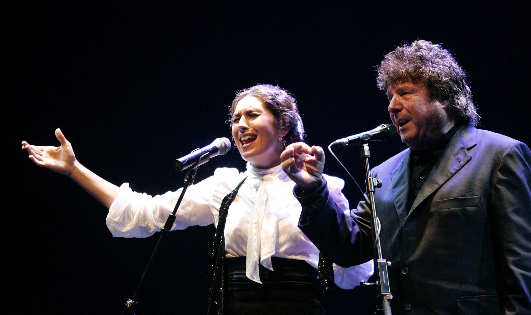 DOCU_GRUPO Flamenco singer Morente and his daughter Estrella perform during a concert at Cap Roig festival in Palafrugell