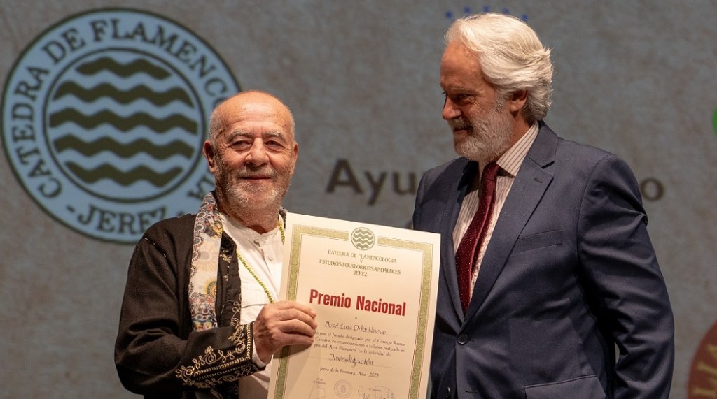 La Cátedra acoge a Ortiz Nuevo en su ciclo sobre La Paquera