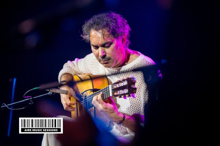 Sesión en directo de ‘Un carro de lunares’ del guitarrista Curro&nbsp;Carrasco